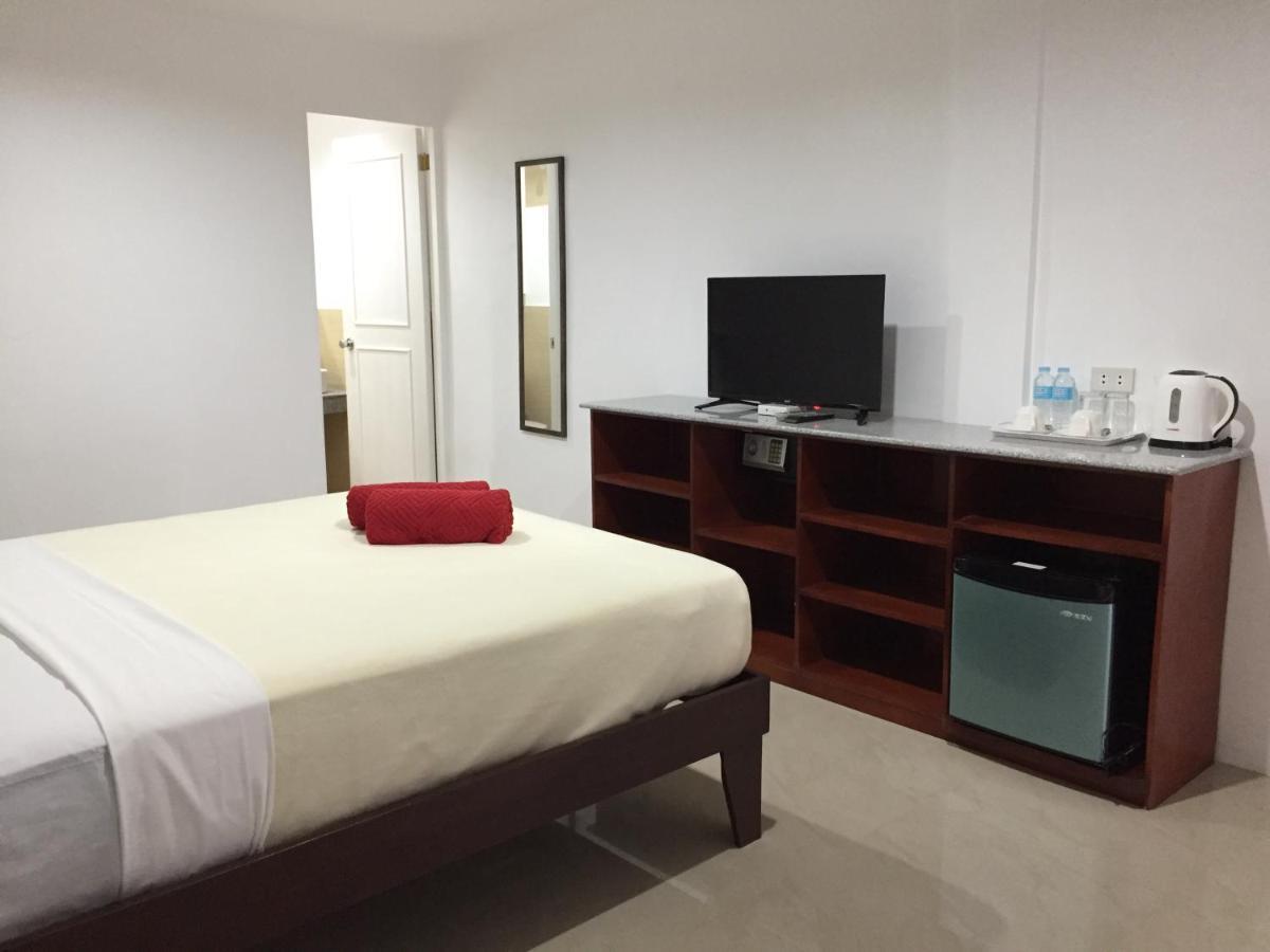 Heartland Hotel Serviced Rooms & Apartments. Панглао Екстериор снимка