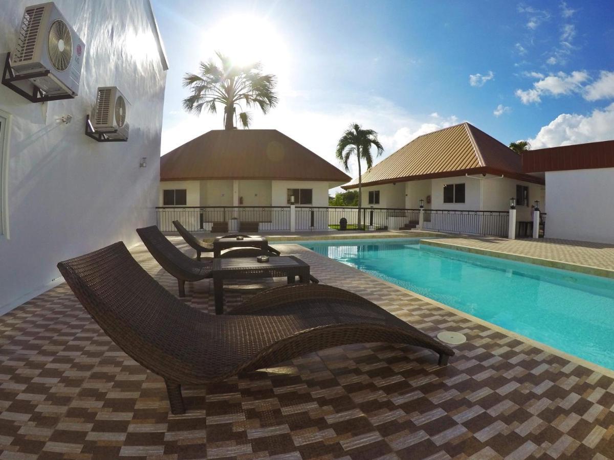 Heartland Hotel Serviced Rooms & Apartments. Панглао Екстериор снимка